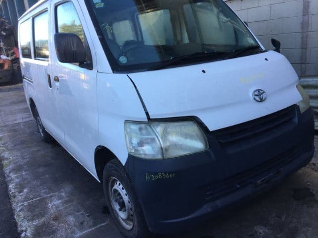 Toyota Lite-Ace Wreckers Auckland
