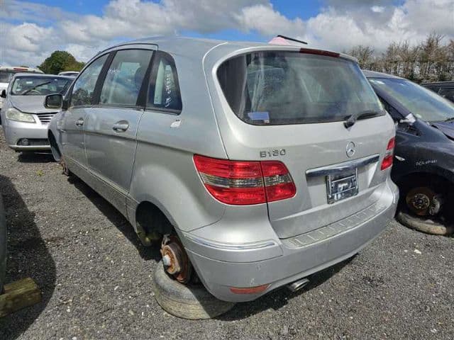 Mercedes-Benz B Class (2010)