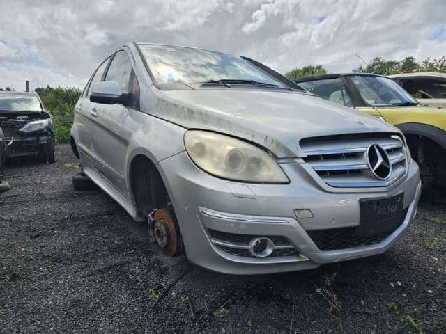 Mercedes-Benz B Class (2010)