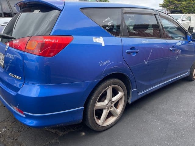 Toyota Caldina (2004)