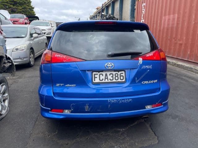 Toyota Caldina (2004)