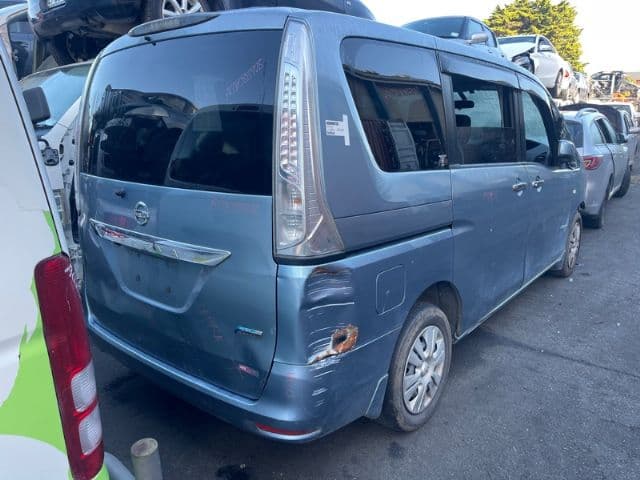 Nissan Serena (2012)