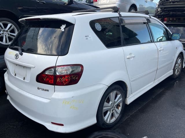 Toyota Ipsum (2004)