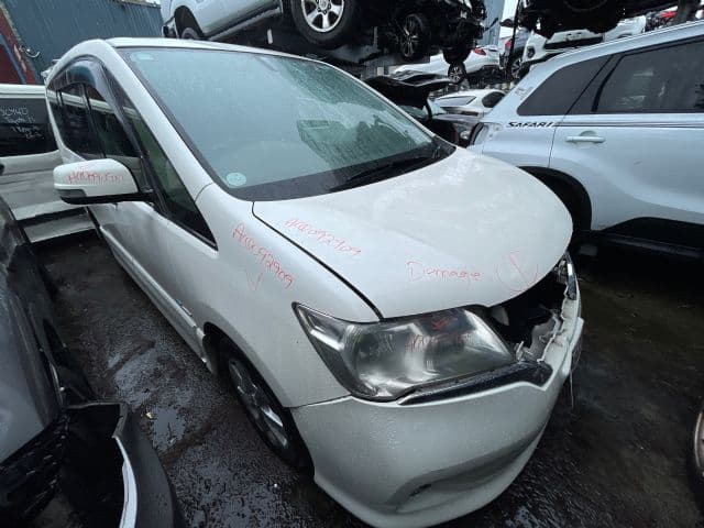 Nissan Serena (2013)