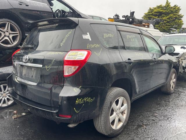 Toyota Vanguard (2007)