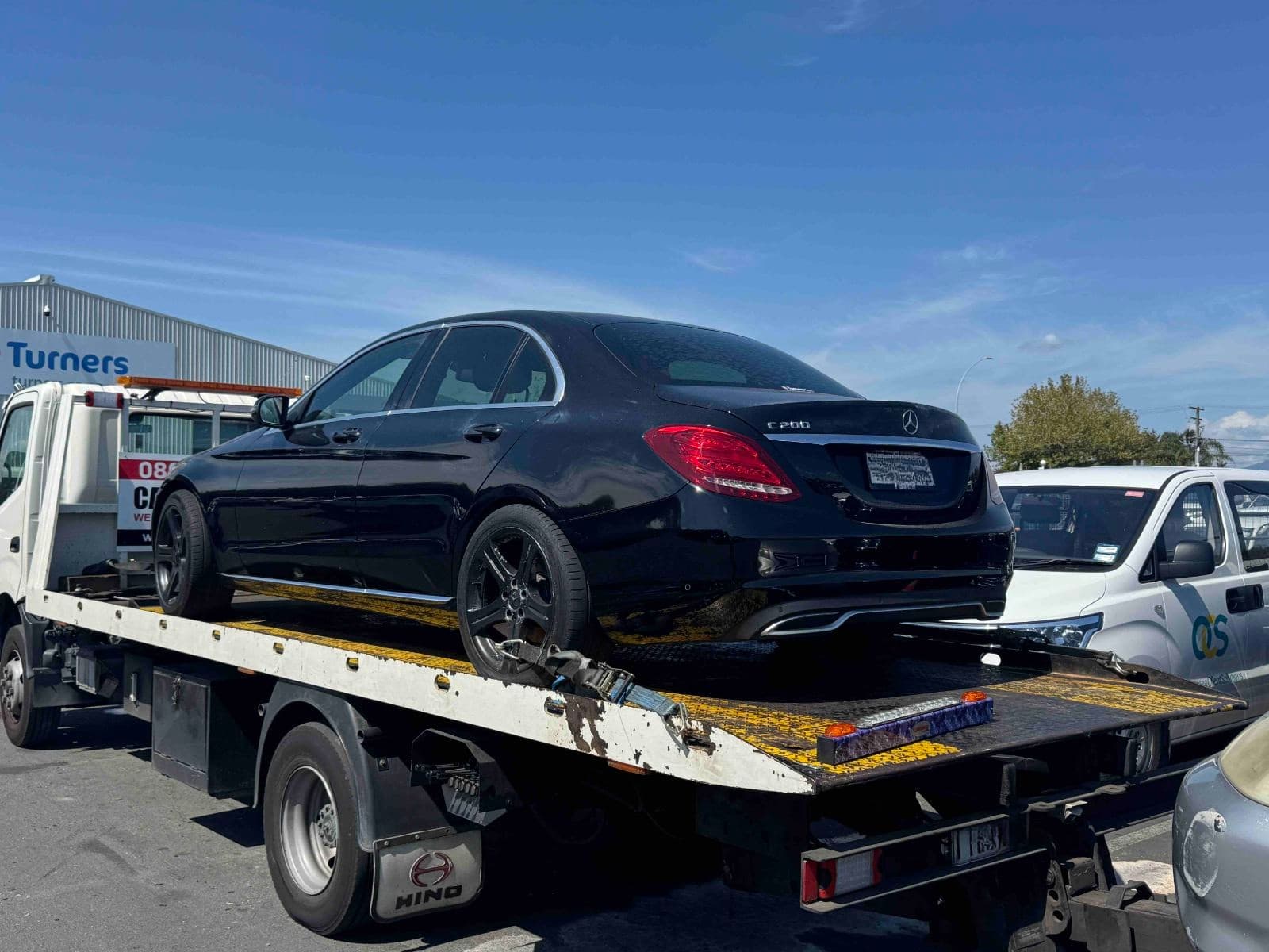 car wreckers west auckland for cash
