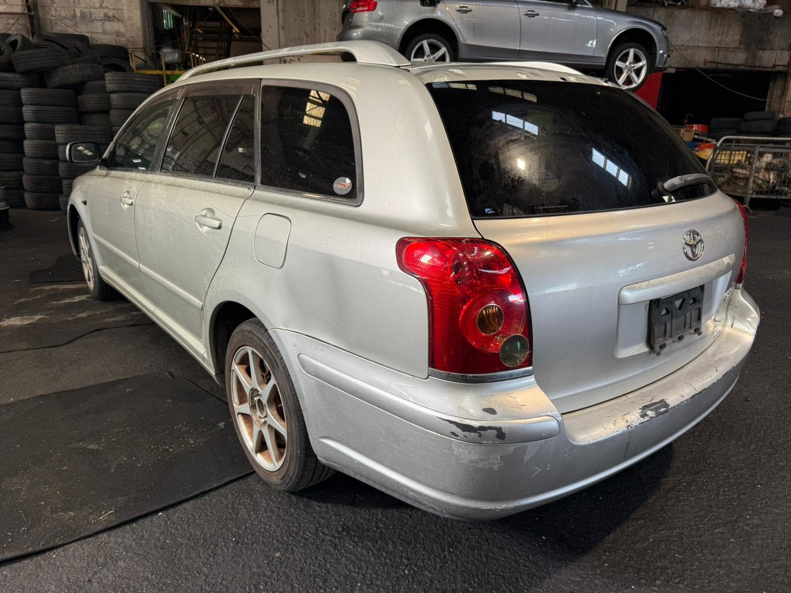 Toyota Avensis 2004