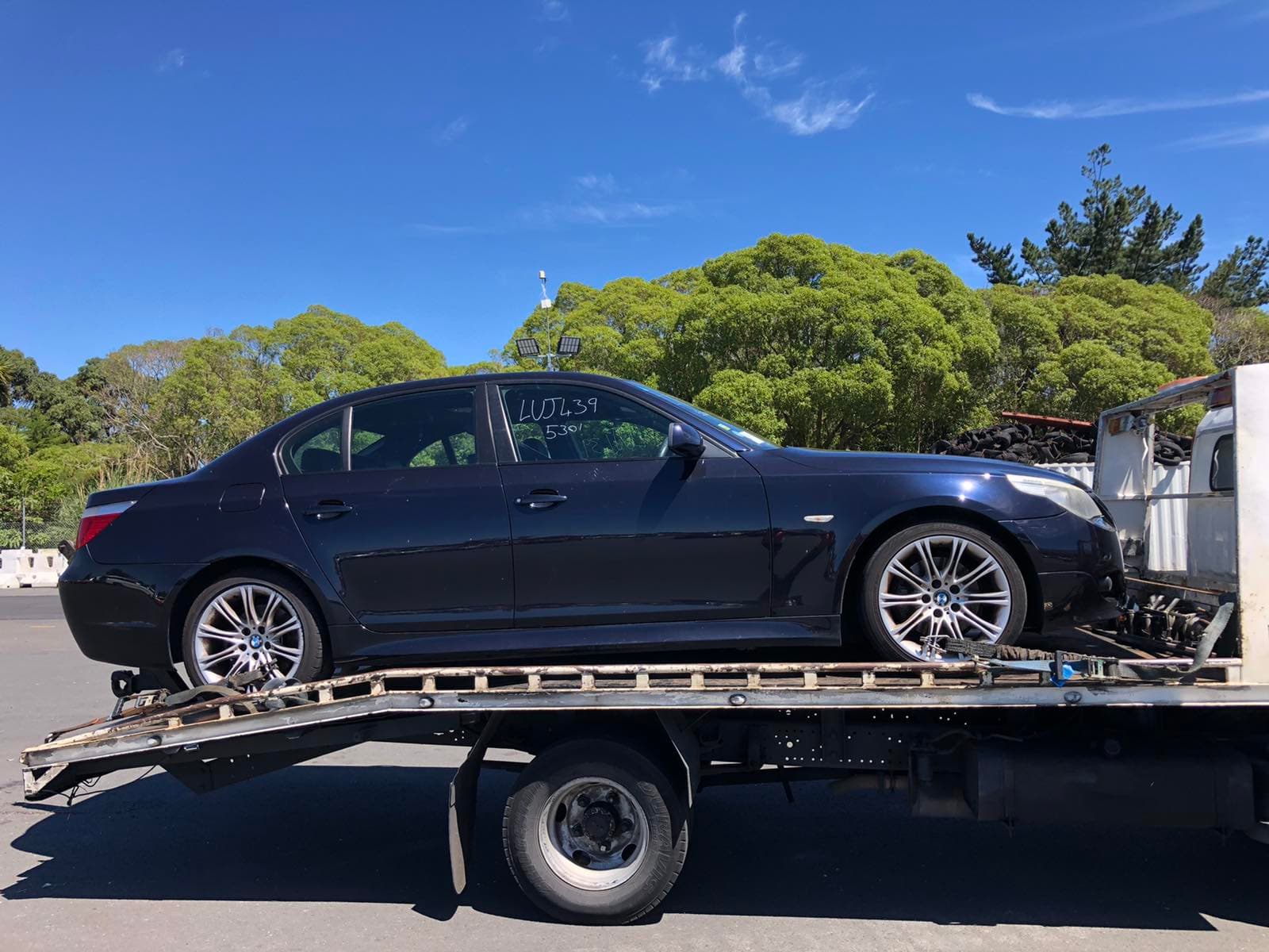 car wreckers otara