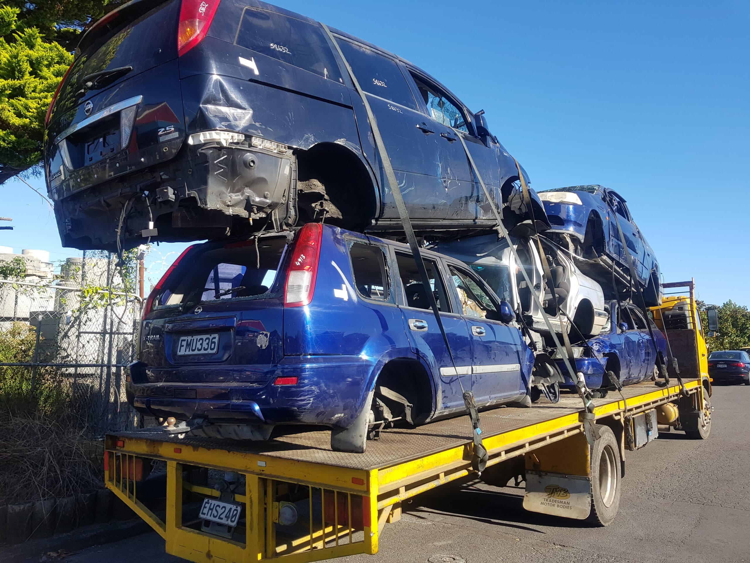 Scrap car removal service in Hamilton