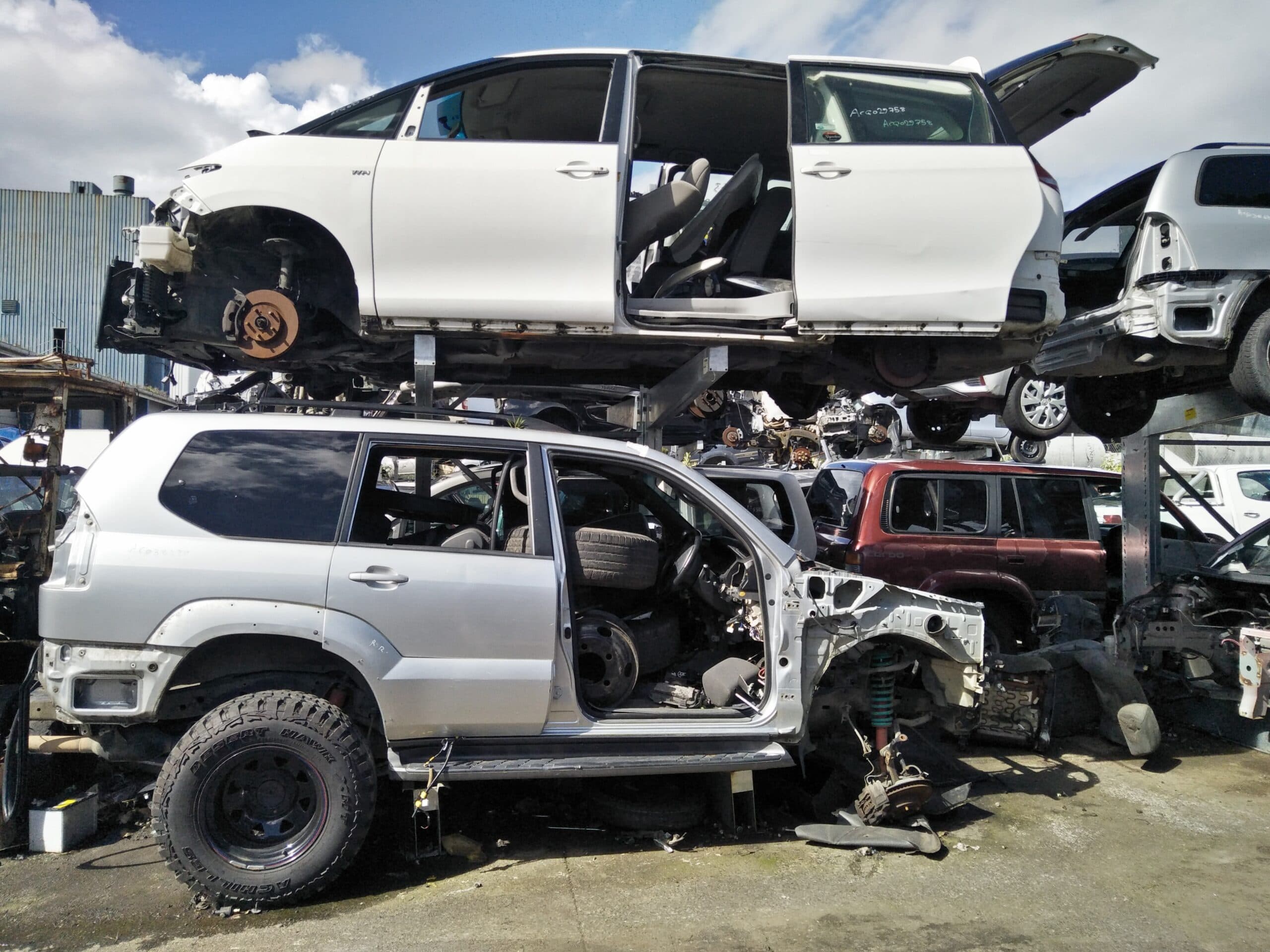 car wreckers otara