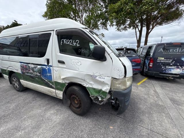 Toyota Hiace, KDH200 03/05-09/06