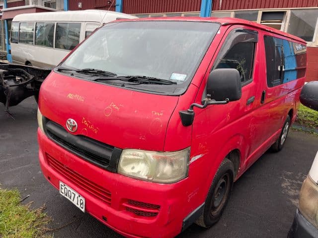 Toyota Hiace, TRH200