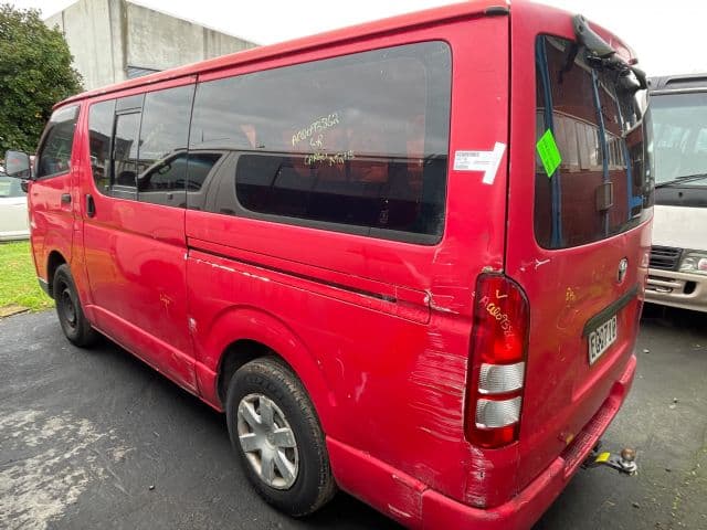 Toyota Hiace, TRH200