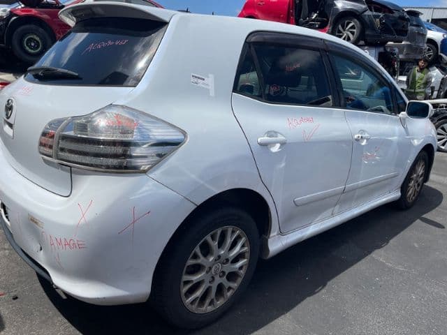 Toyota Blade, AZE156