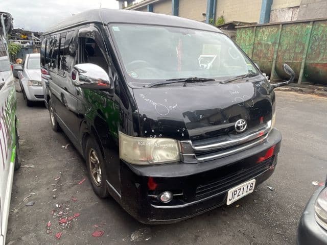 Toyota Hiace, TRH214