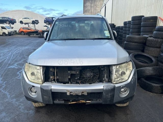 Mitsubishi Pajero, V25W