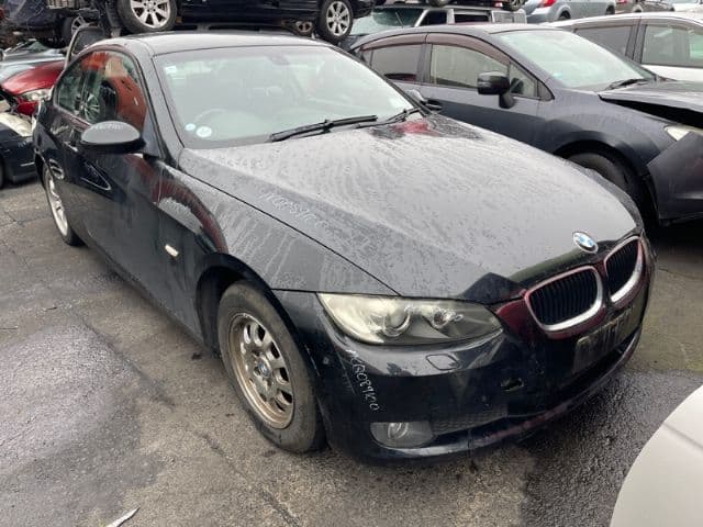 BMW 320i (2010)