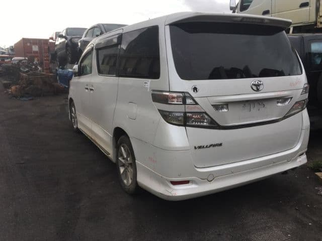 Toyota Vellfire (2010)
