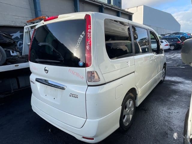 Nissan Serena (2010)