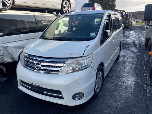 Nissan Serena (2010)