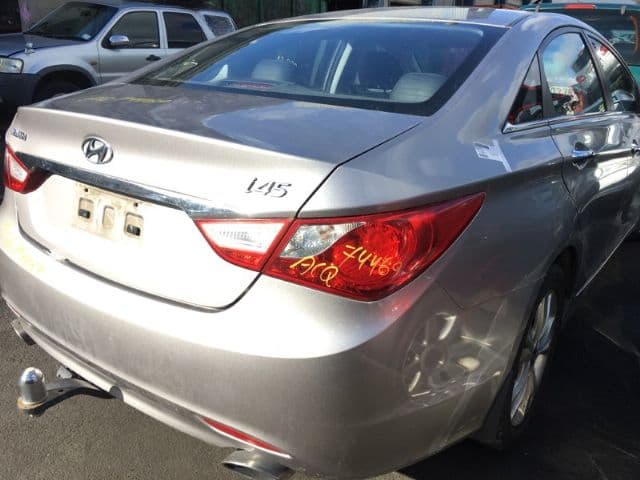 Hyundai i45 (2010)