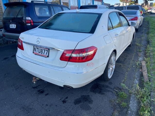 Mercedes-Benz E Class (2010)