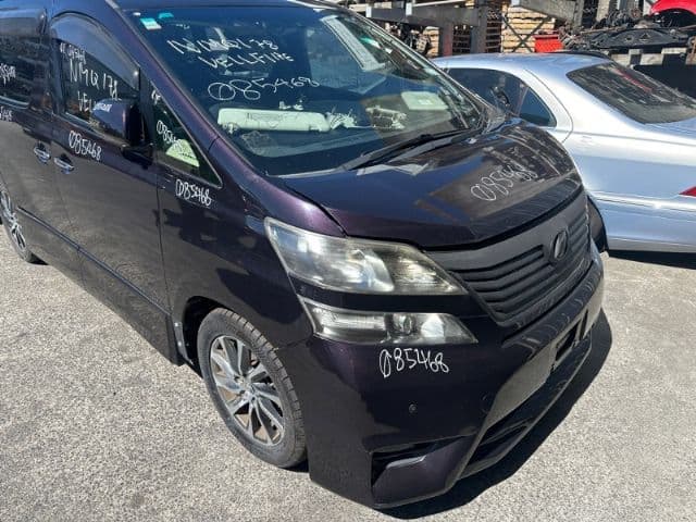 Toyota Vellfire (2011)