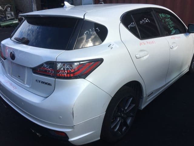 Lexus CT (2011)
