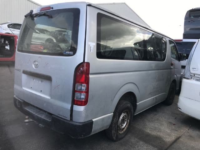Toyota Hiace (2012)