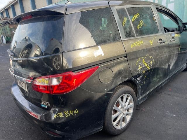 Nissan Lafesta (2012)