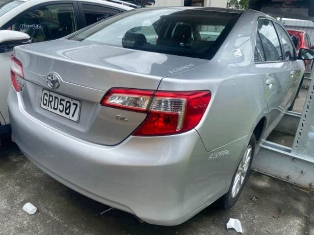 Toyota Camry (2012)
