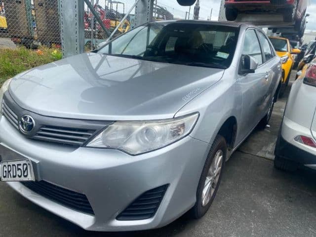 Toyota Camry (2012)
