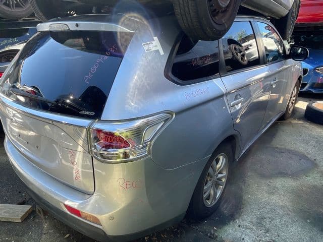 Mitsubishi Outlander (2013)