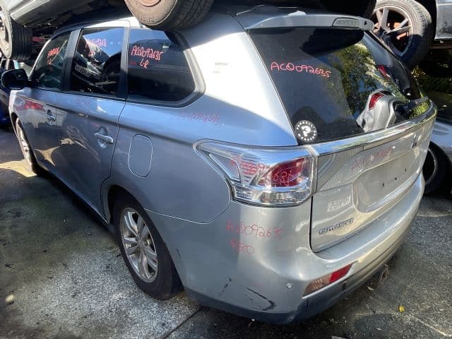 Mitsubishi Outlander (2013)