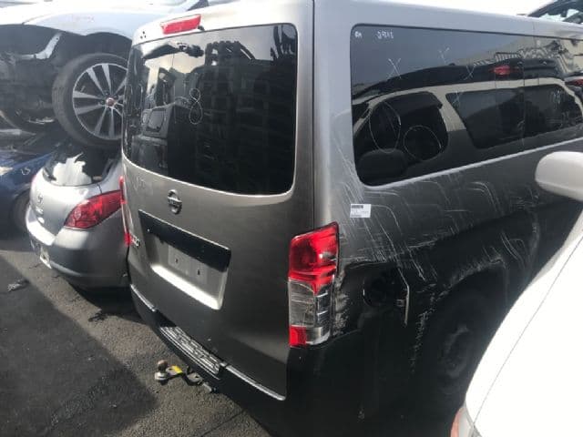 Nissan Caravan Homy (2013)