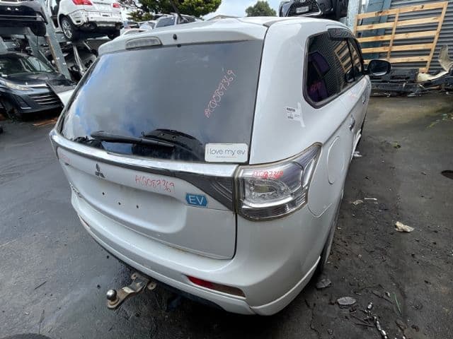 Mitsubishi Outlander (2013)