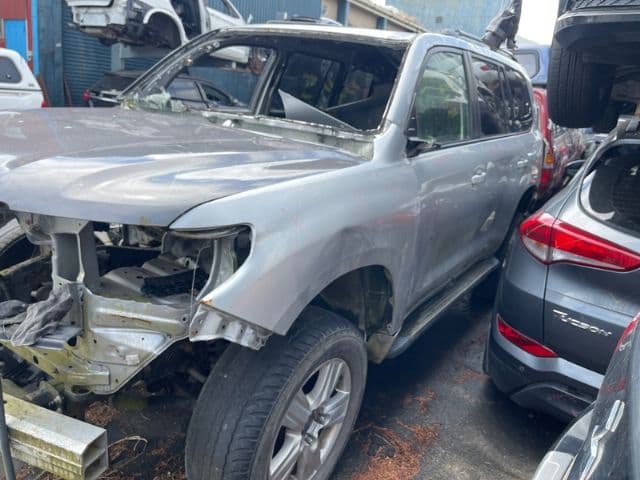 Toyota Landcruiser200 (2014)