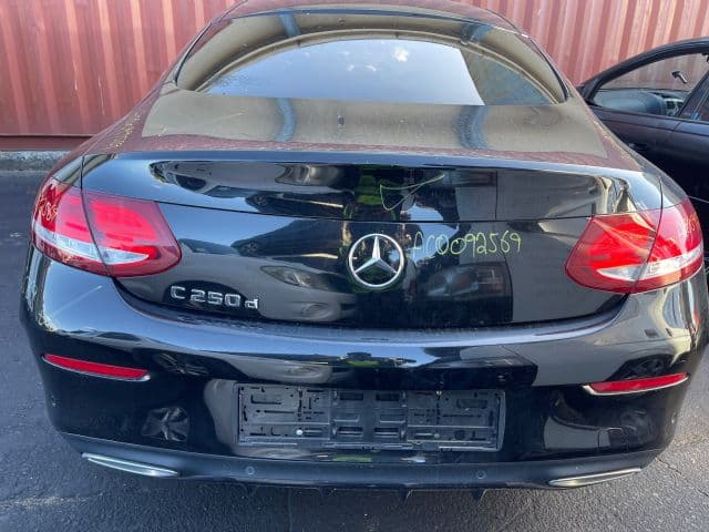 Mercedes-Benz C Class (2016)