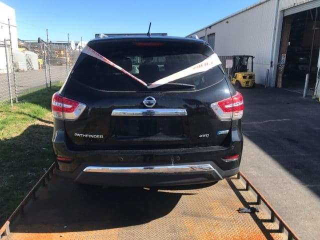 Nissan Pathfinder (2016)