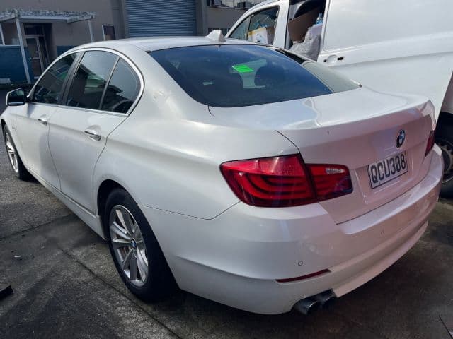 BMW 523i (2010)