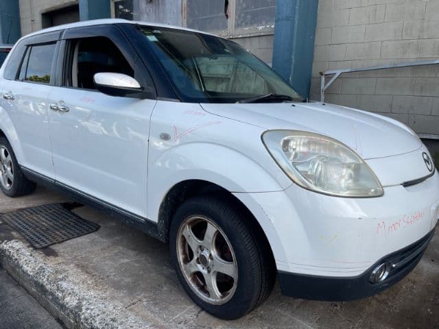 Mazda Verisa, DC 2WD 01/04 on