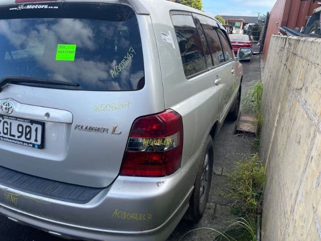 Toyota Kluger, ACU20