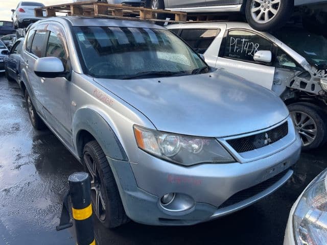 Mitsubishi Outlander, CW5W 2003-2005