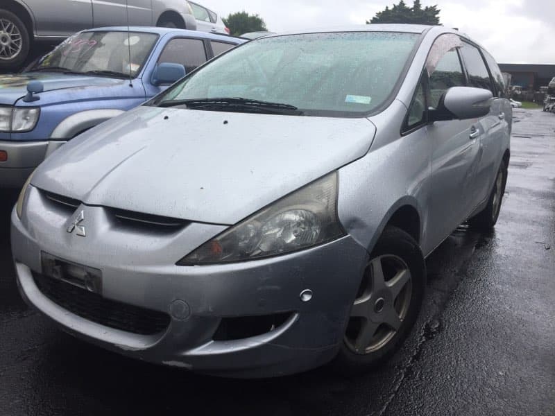 Mitsubishi Grandis Wreckers