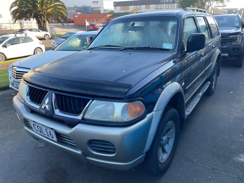 Mitsubishi Challenger Wreckers