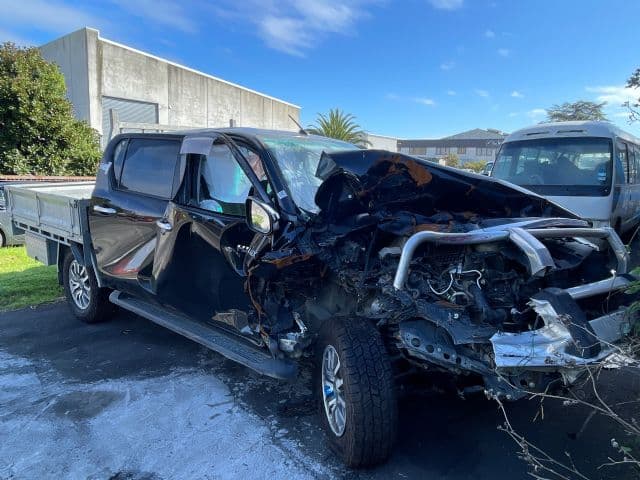 Toyota Hilux, GUN126 4wd 05/15- onwards
