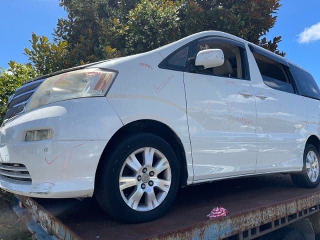 Toyota Alphard, ANH10 2002-2008