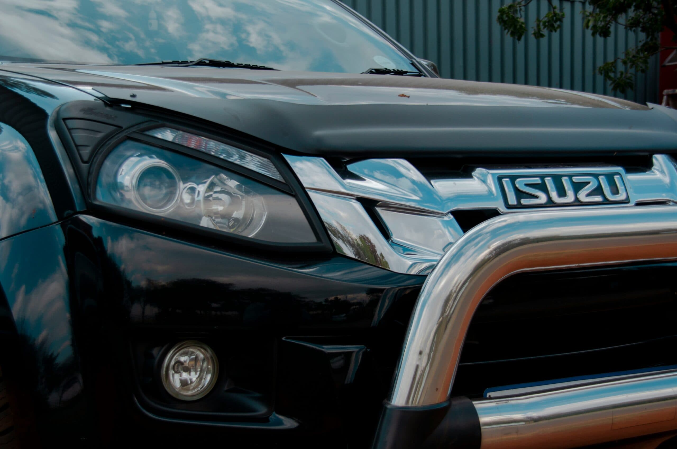 ISUZU Chinese or Japanese