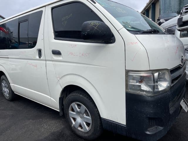 Toyota Hiace, TRH201 03/05-on