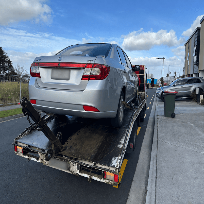 Holden Epica wreckers